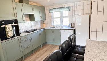Luxury spacious lodge on Trimingham house caravan park, near Cromer and Mundesley - Photo 4