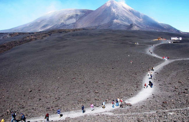 Trekking por el Etna y sus cuevas volcánicas - Foto 2