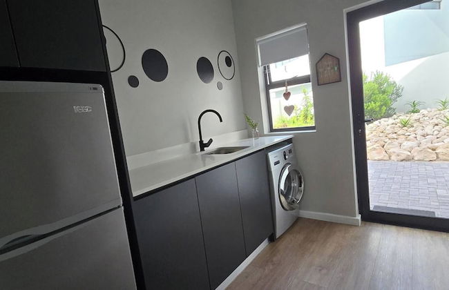 Seaside Retreat in Langebaan With Hot Tub and BBQ - Foto 16