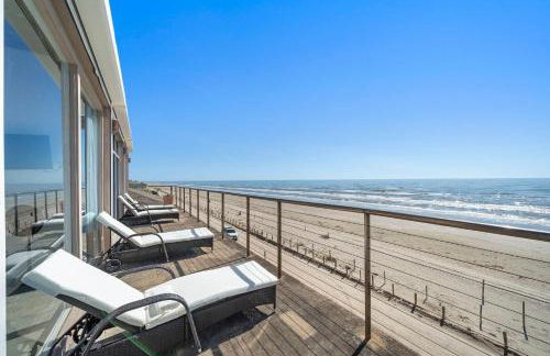 Oceanfront Experience - Photo 1