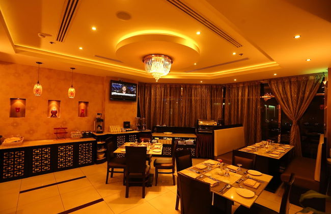 Dunes Hotel Apartments Oud Metha - Photo 54