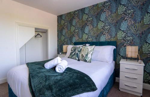 Heartland House, 7 Spacious Bedrooms Sleeps 4 plus, near NEC, JLR,BHX - Foto 8