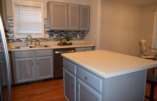 Home In Greenville 4 bedrooms, 4 beds, 2 baths - Foto 4