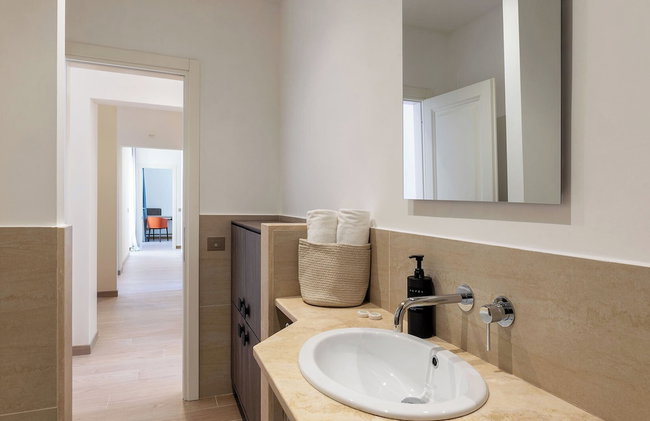JOIVY Exclusive 2-Bedroom Villa with Private Garden - 5 minutes from the Colosseum - Photo 98