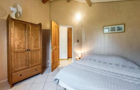 2 Bedroom Cozy Home In Eyraud-Crempse-Maurens - Foto 16