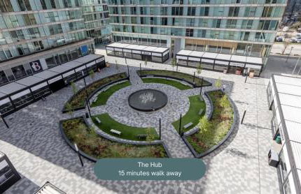 Detached House - Prime Location - Free Parking, Fast Wifi and Smart TVs with Sky TV and Netflix by Yoko Property - Foto 36