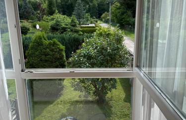 Schöne Wohnung 80qm in ruhiger Lage am Wald mit Billardzimmer - Foto 1