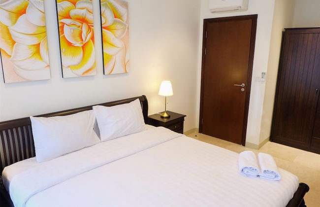 Comfy 2BR L'Avenue Apartment - Photo 23