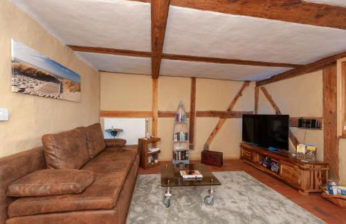 Comfort Meets Coastal Charm - Foto 12