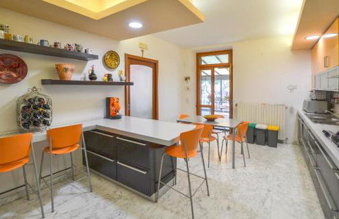 Beautiful Home In Castiglion Fiorentino - Foto 27