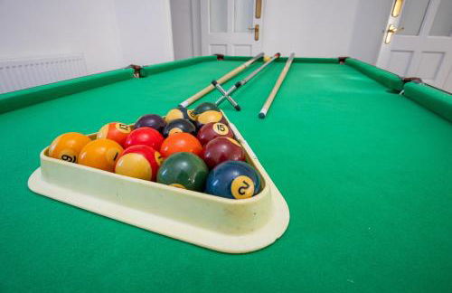 Sunny 3BR Home Near Portsmouth Park - Photo 16