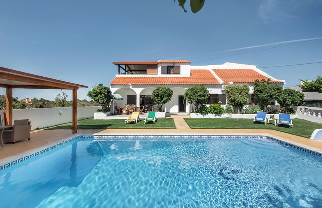 Villa V3 With Private Pool and air Conditioning and Free Wifi Internet - Photo 17
