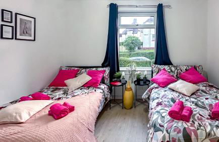 Holly street house with Separate Entrance,Glasgow edge - Foto 24