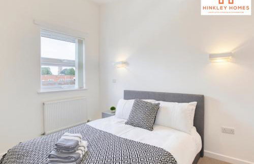 City Centre - Free Parking - HPC transport links - By Hinkley Homes Short Lets & Serviced Accommodation - Foto 10
