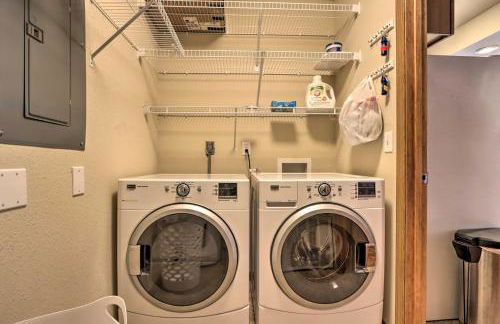 Pool Access and Boat Slip Lake Ozark Condo! - Foto 18