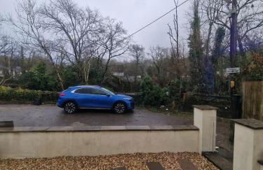 Stunning Modern Riverside Cottage - Photo 17