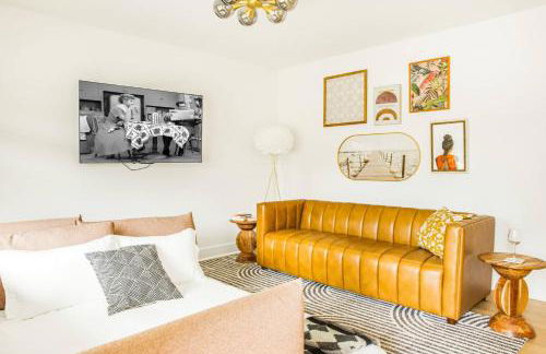 Walk to the Beach & Town | Stylish Beach Home - Foto 15