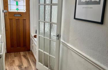 2025 Award Winner Liverpool Ivy House - 4 Bedrooms - Foto 66