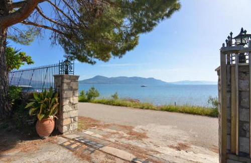 Agios Konstantinos peaceful Beach 3bdr apartment - Photo 24