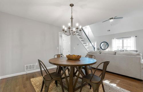 Explore Historic DT In This Cozy Open Air 5BR Stay - Foto 17