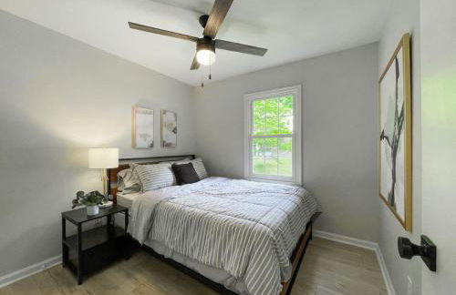 Fenced-In 3 BR Swingset, Carport, North Raleigh - Foto 8