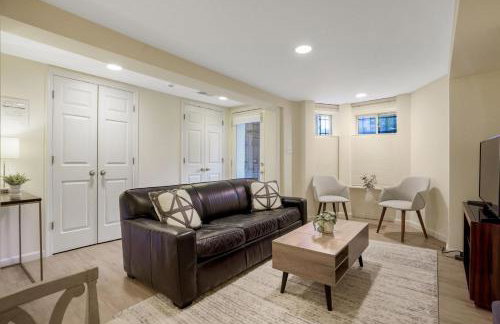 NEW Classy Dupont-Logan Apt Parking - Foto 7