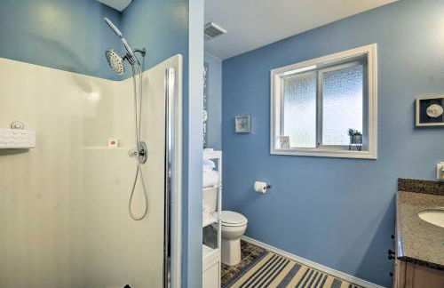 Cozy Port Orchard Home with Grill and Fire Pit! - Foto 12