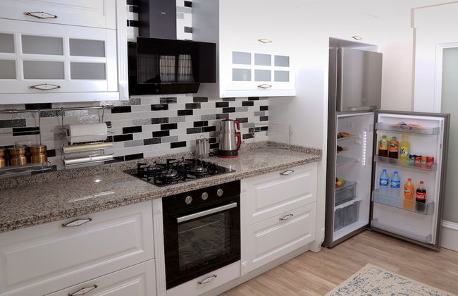 King Suite - Photo 6