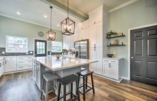 Spacious Abode, Walk to Texas Heroes Square! - Foto 8