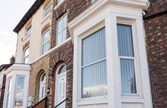 Flatzy - Sleeps 16 Near Football Ground & Ping Pong Table - Foto 33