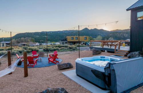 Stargazing Retreat with Hot Tub Deck Hammocks BBQ - Photo 12