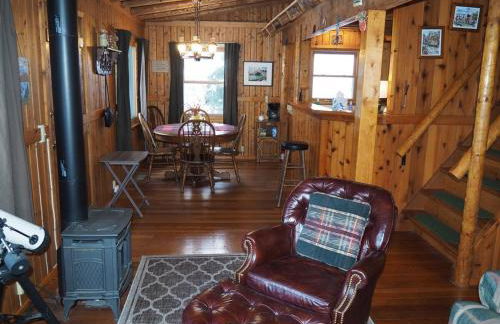 The Crystalaire Cabin - Charming and Relaxing! - Photo 18