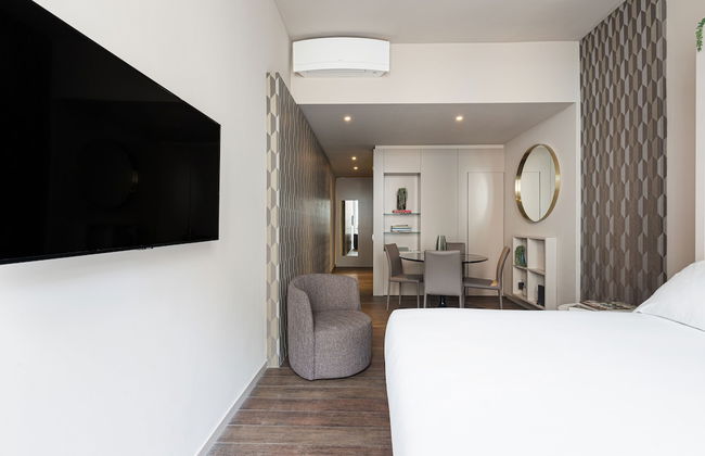 Brera Apartments in San Babila - Photo 2