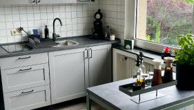 Apartment 2- Modernes Studio in Duisburg Meiderich, 4,7 km Hbf, U-Bahn 250m, Flughafen Düsseldorf 28 km, Landschaftspark 2,9 km, 5 Gehminuten von Herzklinik entfernt - Foto 5, stove, pet friendly