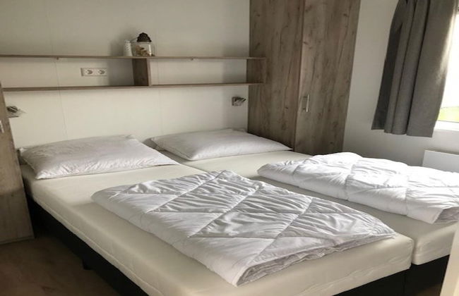 Comfortable Chalet With Microwave, on a Holiday Park 1 km. From the Beach - Photo 3