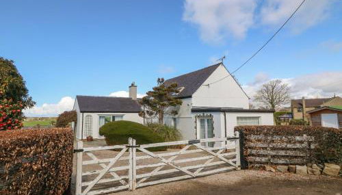 Llwyn Celyn - Photo 2