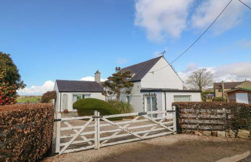 Llwyn Celyn - Photo 2