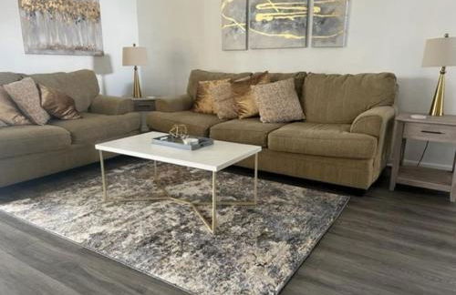 Luxury Villa - 75 inch smart TV, Upgrades throughout! 20 minutes to Disney - Foto 10