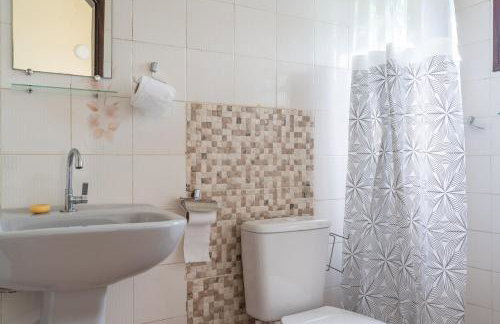 Casa Pet Friendly c Churrasqueira a 120m da Praia - Foto 28
