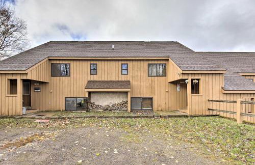 Upson Ski-InandSki-Out, End-Unit Cabin with Fireplace! - Foto 25