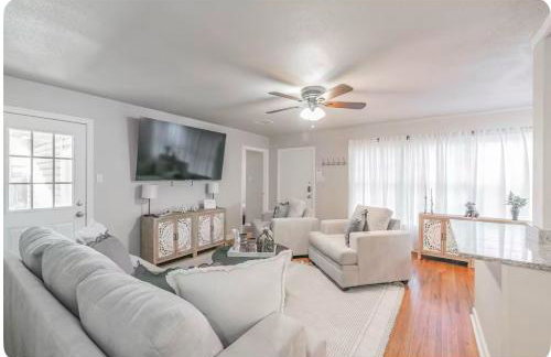 Pet Friendly-Close To Everything-Will Rogers-Tcu-Magnolia-Cultural District-Sleeps 8 - Foto 1