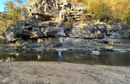 4 BR Mountain Cabin with Hot Tub & Fire Pit in GA - Foto 48