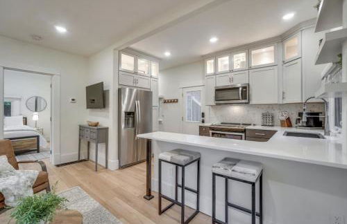 Chic Luxury Retreat in Old Town, Walk Everywhere! - Foto 5