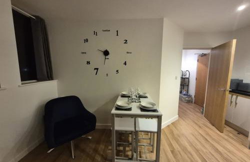 Sapphire Luxe- Basingstoke Sleeps 4 with Free Parking - Foto 20