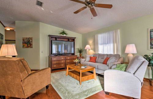 Lovely Lady Lake Home with Resort Amenities and Lanai! - Foto 6