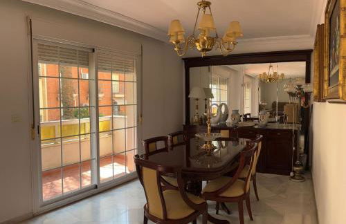 Amplio piso céntrico - Foto 9