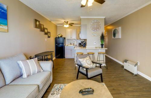 North Topsail Beach Vacation Rental with Balcony! - Foto 7
