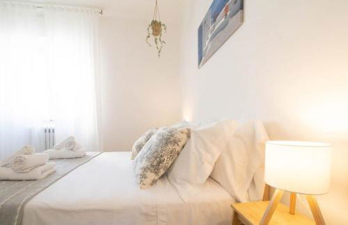 100 meters from the Sea Wi-Fi Center AC Relax Train Station - Foto 27