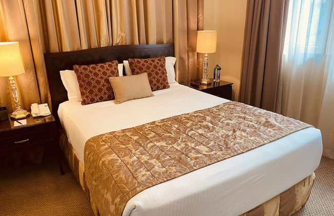 Royal Albert Hotel - Photo 22