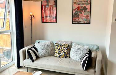 New 2 Bed House in Drakelow, Staffordshire - Photo 4